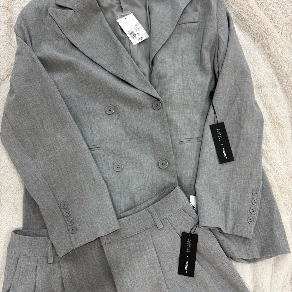 Forever 21 Oversized Blazer + Trouser Set – NWT – Light Grey